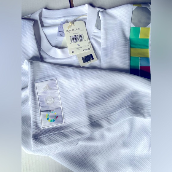 🏴󠁧󠁢󠁥󠁮󠁧󠁿 Manchester United x Peter Saville Long Sleeve Adidas Jersey. - Picture 8 of 13